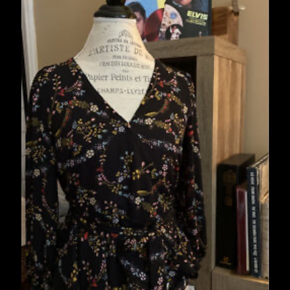 Loft Floral Black Wrap Top - Picture 7 of 12